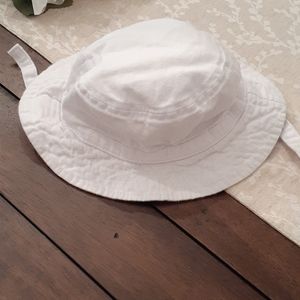Sun hat 12 mo like new
